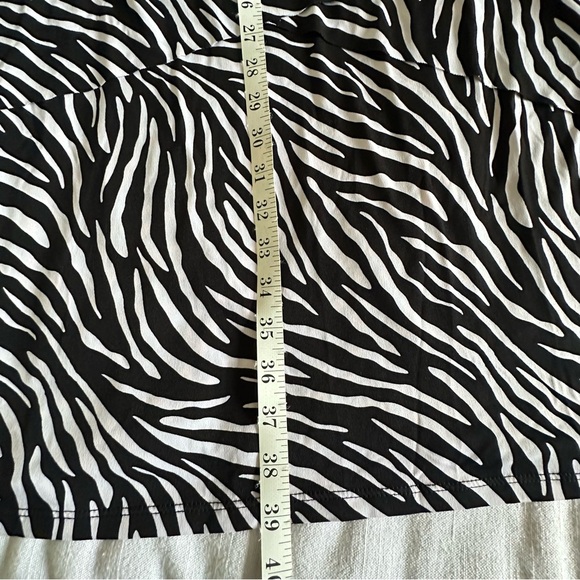 Susan Graver Dress Womens XL Zebra Print Sleeveless Tiered Liquid Knit Flowy NEW - Picture 4 of 12